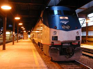 [P42DC AMTK 35 at Union Station, Toronto]